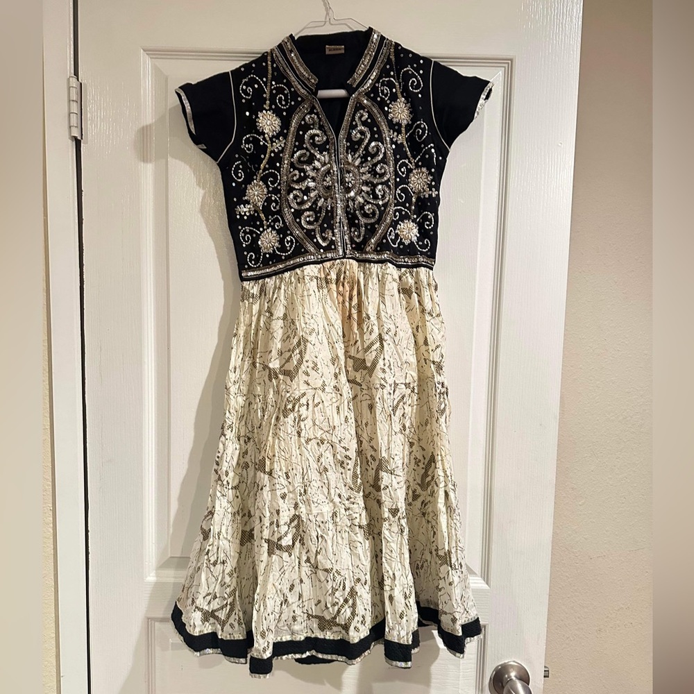 Short Sleeve Black Dress